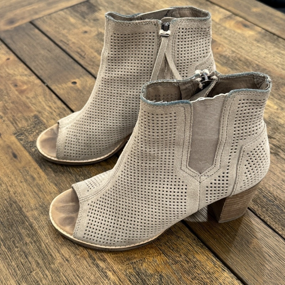 TOMS Majorca Booties Womens 6.5 Taupe Peep Toe‎ Perforated Stacked Heel Boho